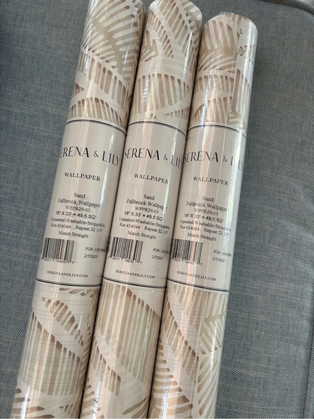 Serena & Lily Sand Wallpaper Roll - Fallbrook in sand -Neutral Palm Print